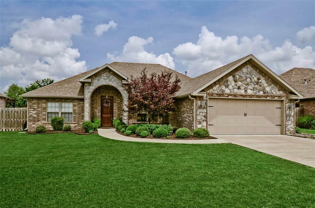 Property Photo:  4407 W Canopy Meadows Drive  AR 72758 