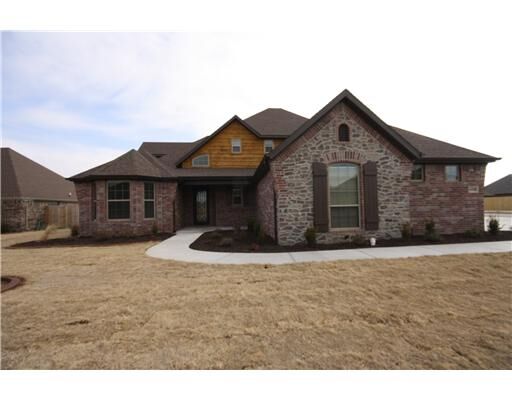 Property Photo: 4105 SW Summerbrook Street AR 72712