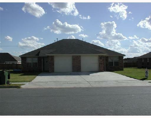 Property Photo:  424 Asher Court  AR 72758 