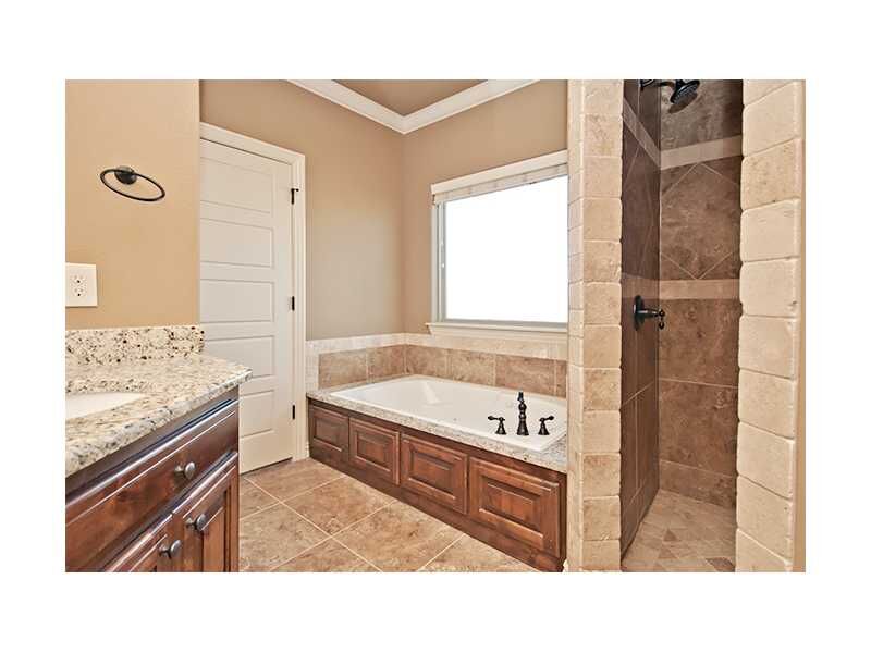 Property Photo:  2907 SW Joshua Avenue  AR 72712 