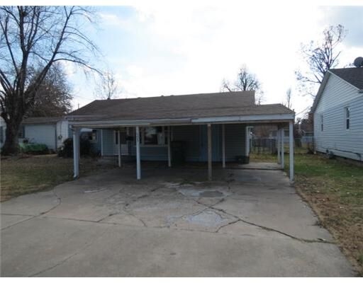 Property Photo:  1605 Westwood Avenue  AR 72762 