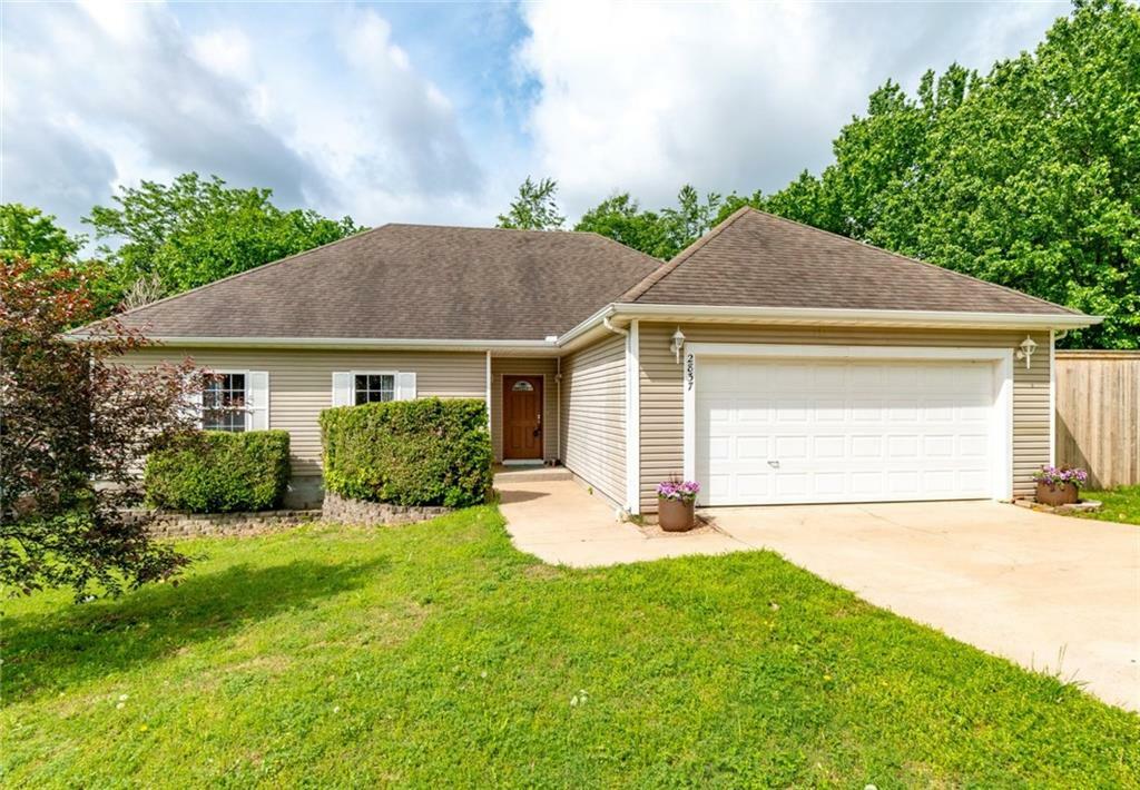 2837 N Boxwood Drive  Fayetteville AR 72703 photo
