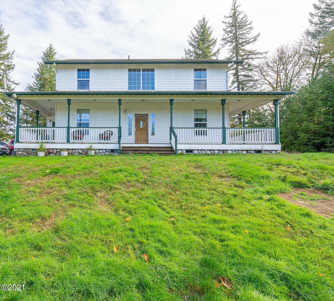 Property Photo: 7641 US-20 OR 97391