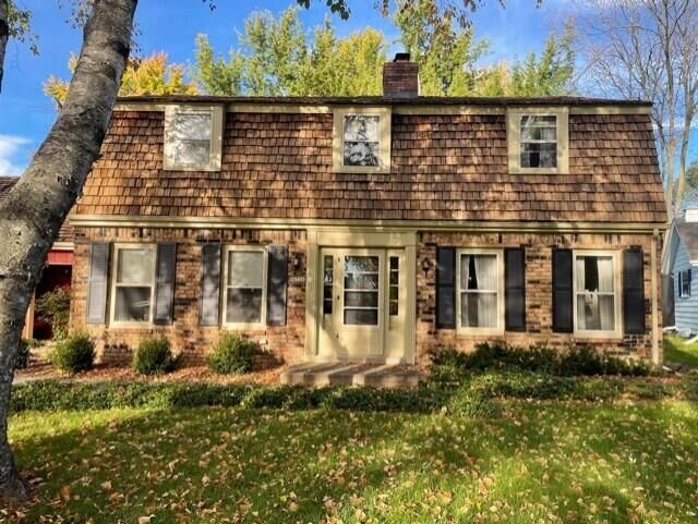 Property Photo: 10326 N Provence Ct WI 53092