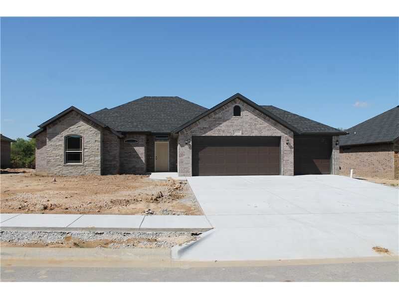 Property Photo: 2000 SW 18th Street AR 72712