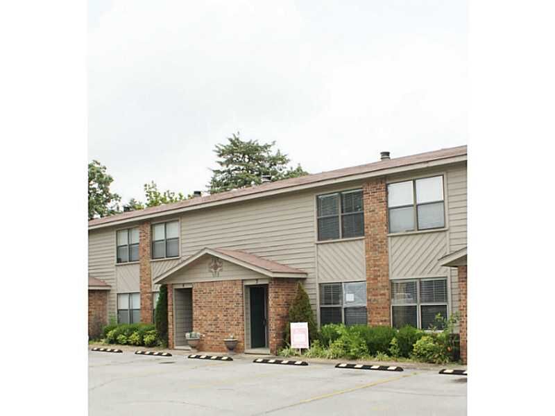 Property Photo:  2728 E Kantz Drive 3  AR 72703 