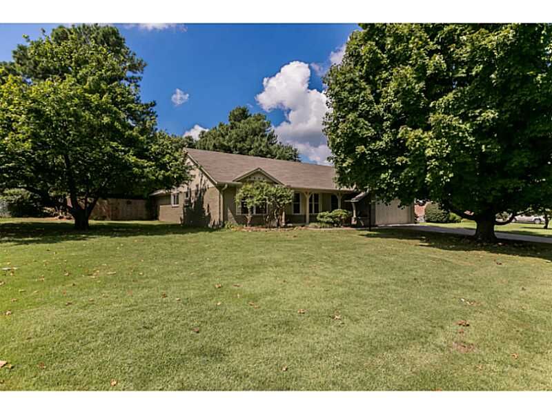 Property Photo:  1402 Buena Vista Circle  AR 72762 