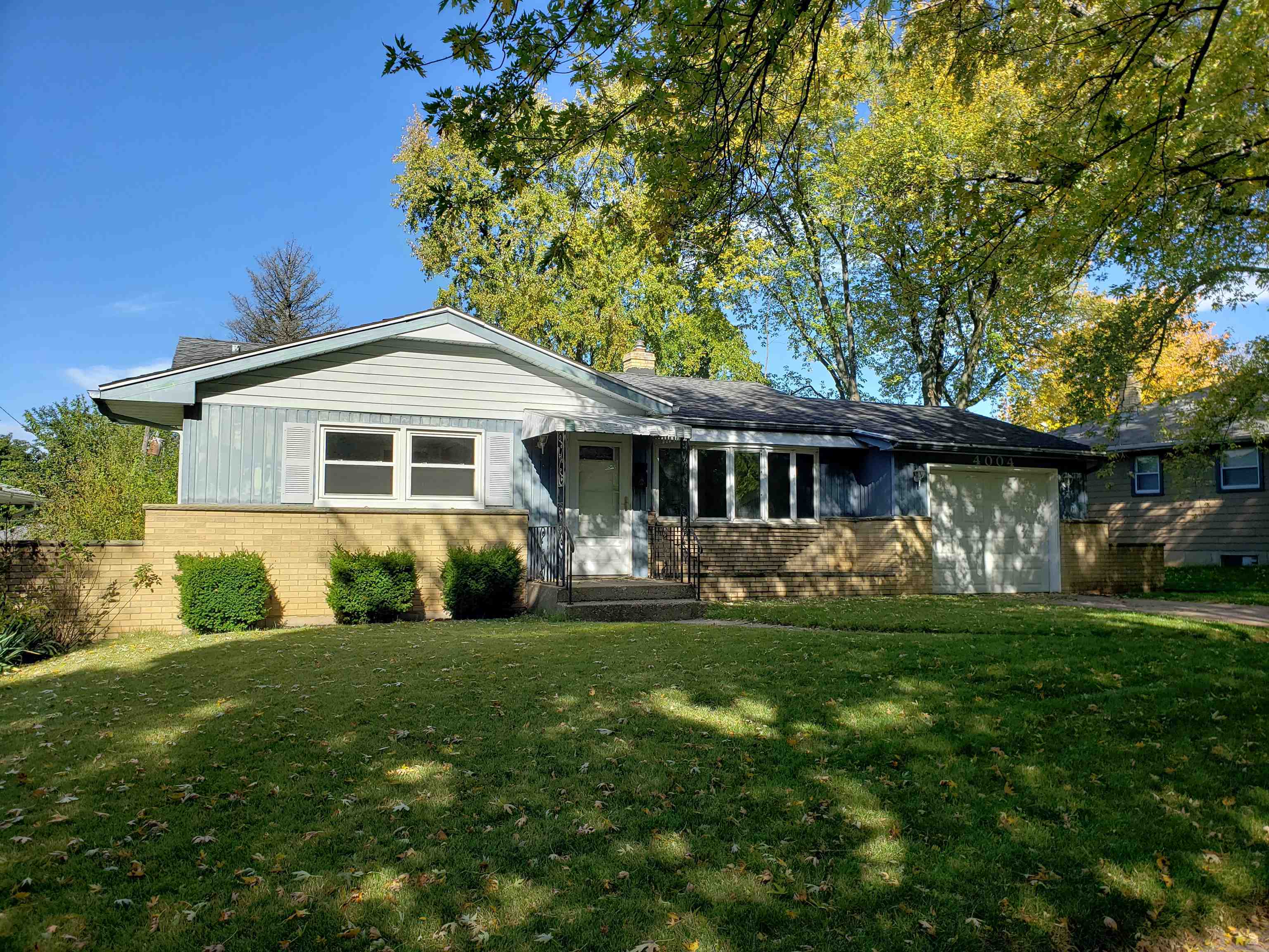 Property Photo:  4004 Seward Avenue  IL 61108 