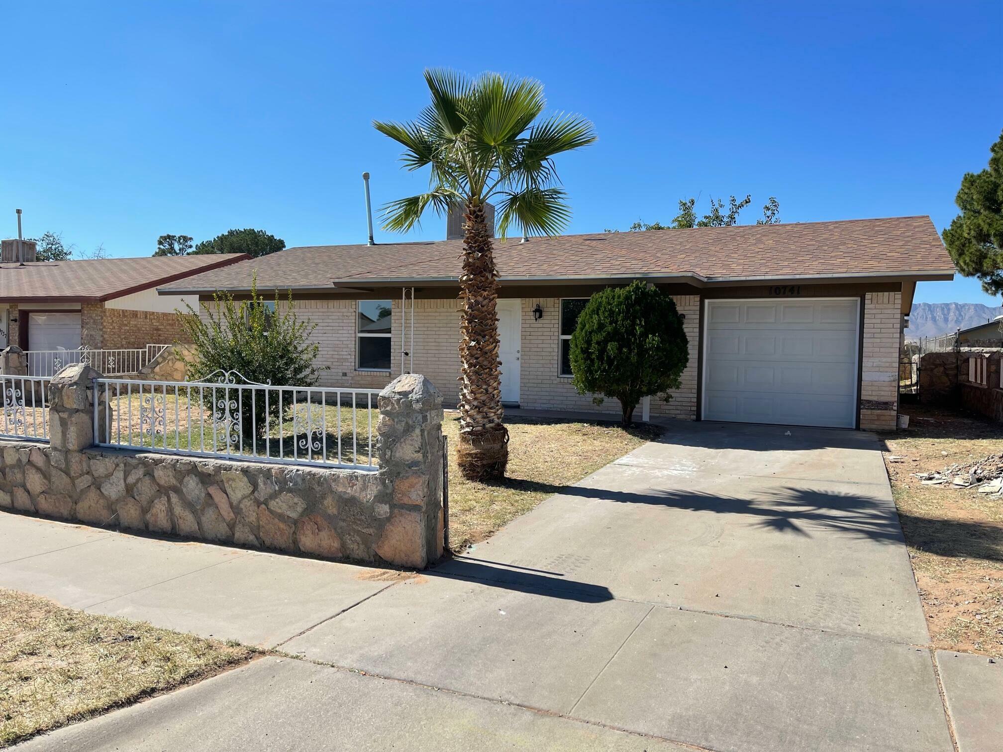 Property Photo:  10741 Aquamarine Street  TX 79924 