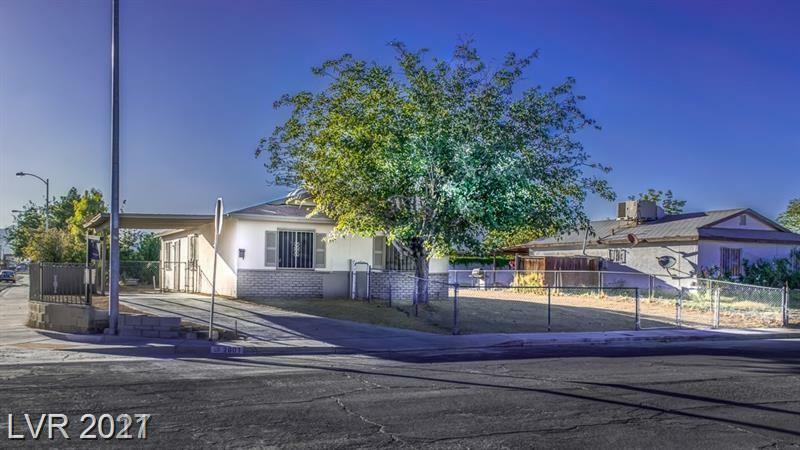 Property Photo:  2801 Sandy Lane  NV 89115 