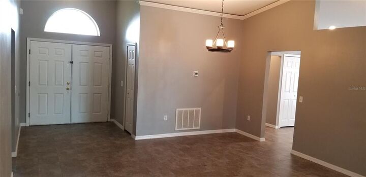 Property Photo: 16918 Cornerwood Drive FL 32820