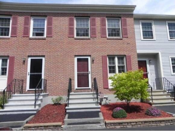 Property Photo: 925 Fox Hollow Way 925 NH 03104