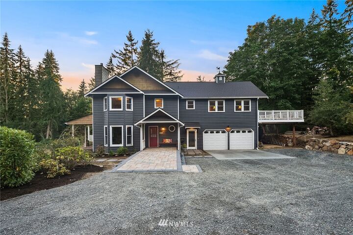 Property Photo:  14913  219th Avenue NE  WA 98077 