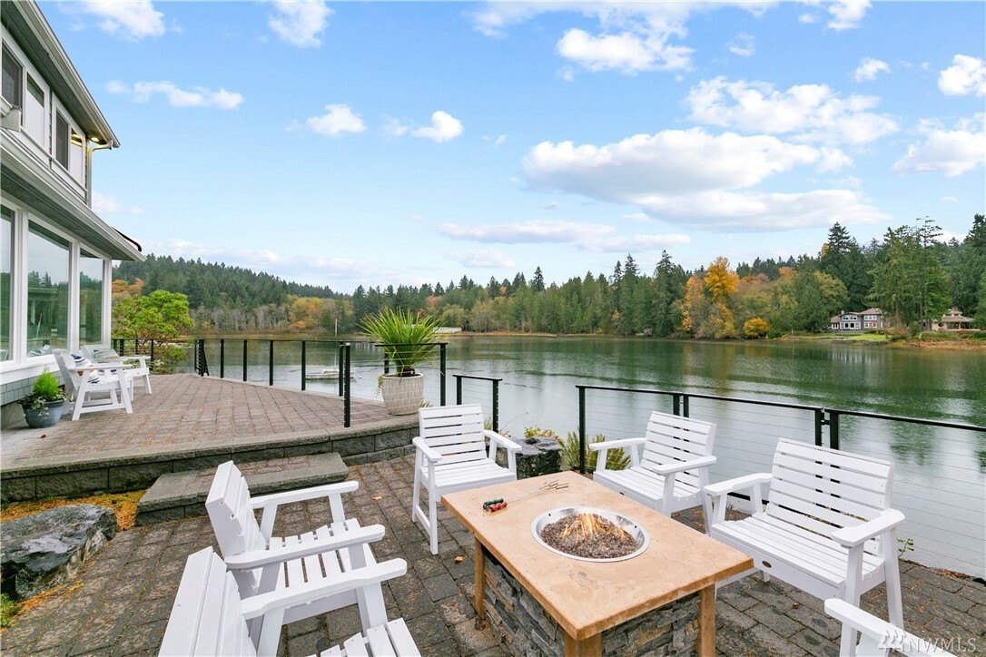 Property Photo: 5716 Lagoon Ln NW WA 98335