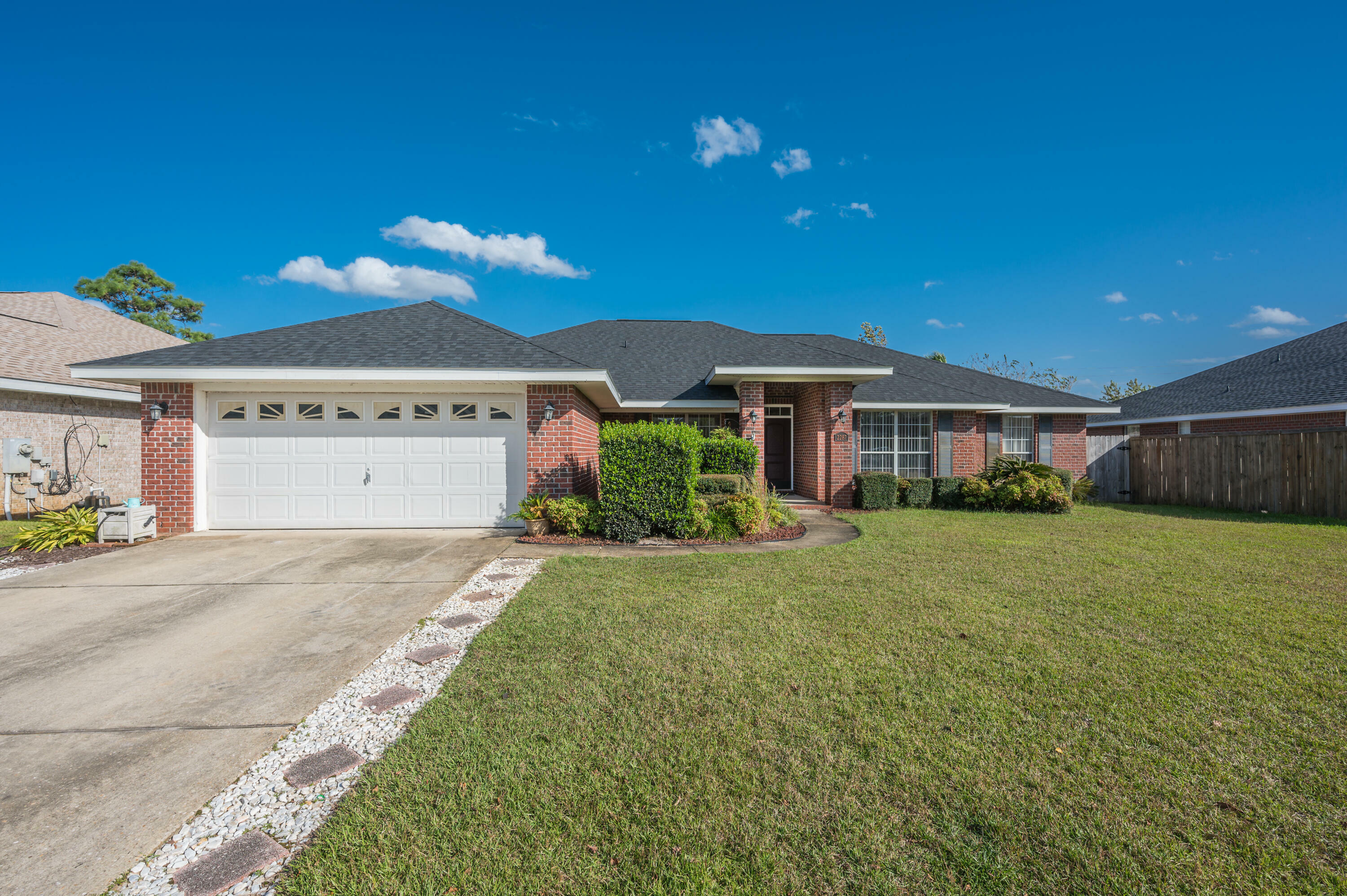 Property Photo:  2287 Heritage Circle  FL 32566 