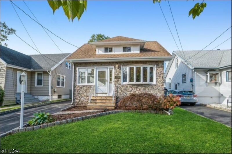 Property Photo: 614 Elm St NJ 07204