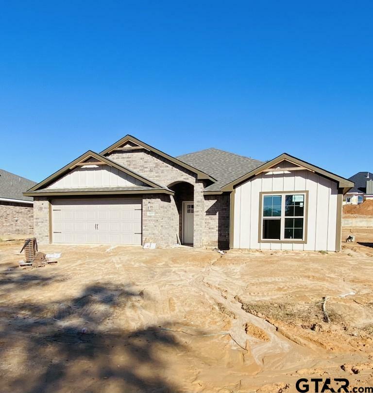 Property Photo:  16217 Ridgeview Ln  TX 75771 