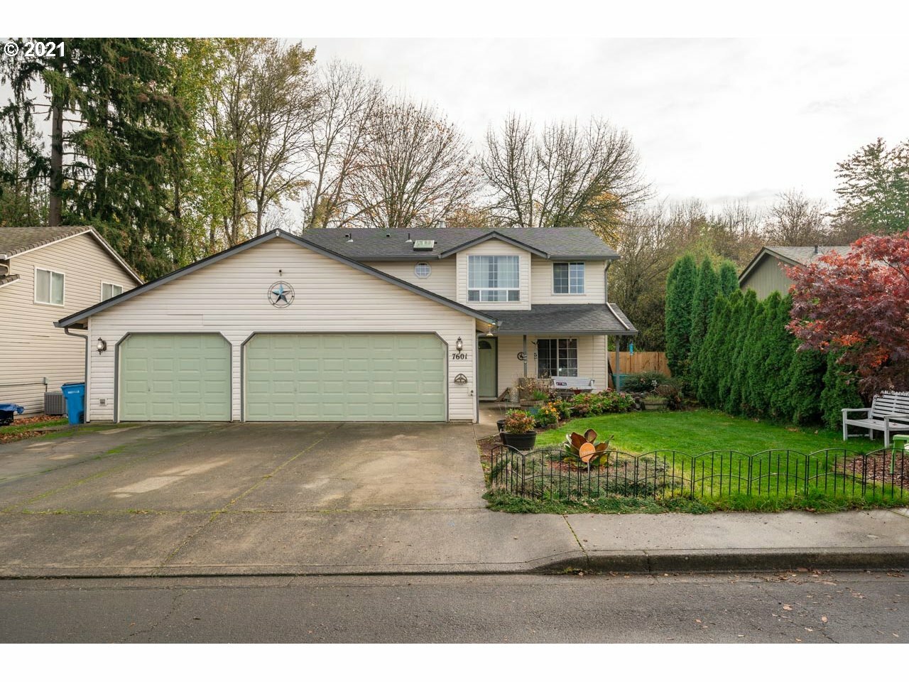 Property Photo:  7601 NE 87th St  WA 98662 