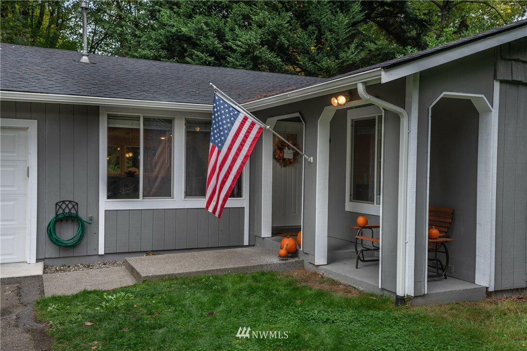 Property Photo:  3030 17th Street  WA 98312 