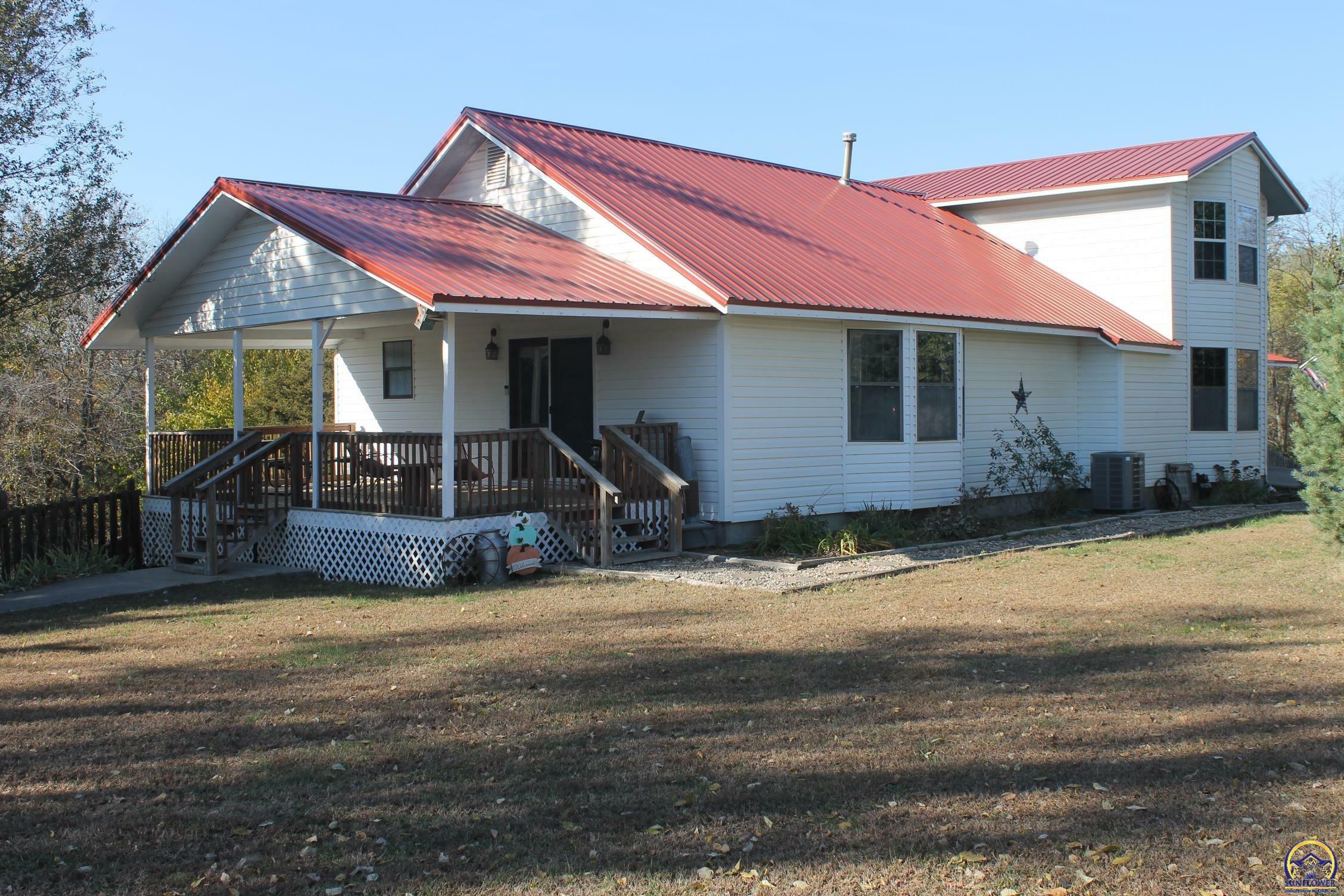 10265 Marion Rd  Oskaloosa KS 66066 photo