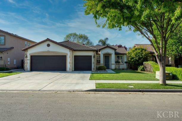 Property Photo:  6237 W Whitley Avenue  CA 93291 