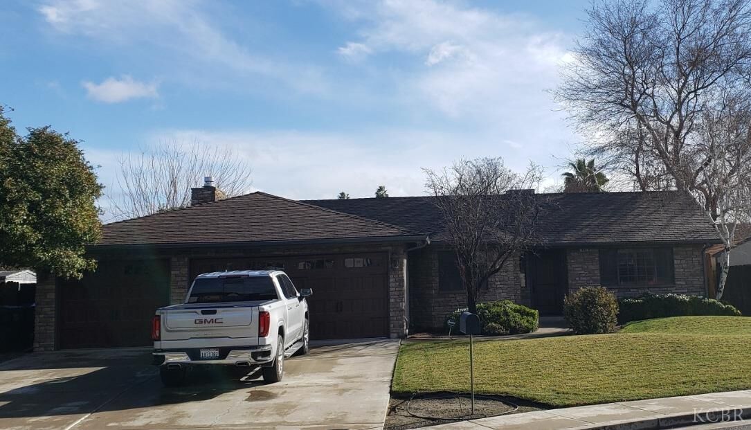 Property Photo: 441 Patton Avenue CA 93212