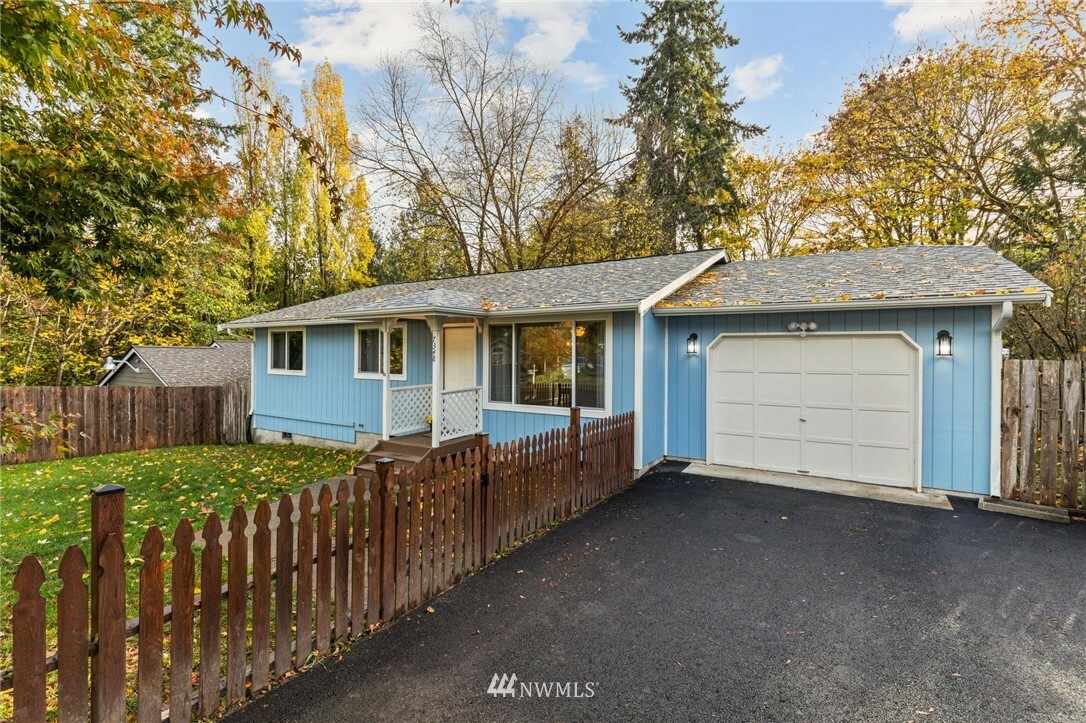 Property Photo:  7348 E Taylor Street  WA 98366 