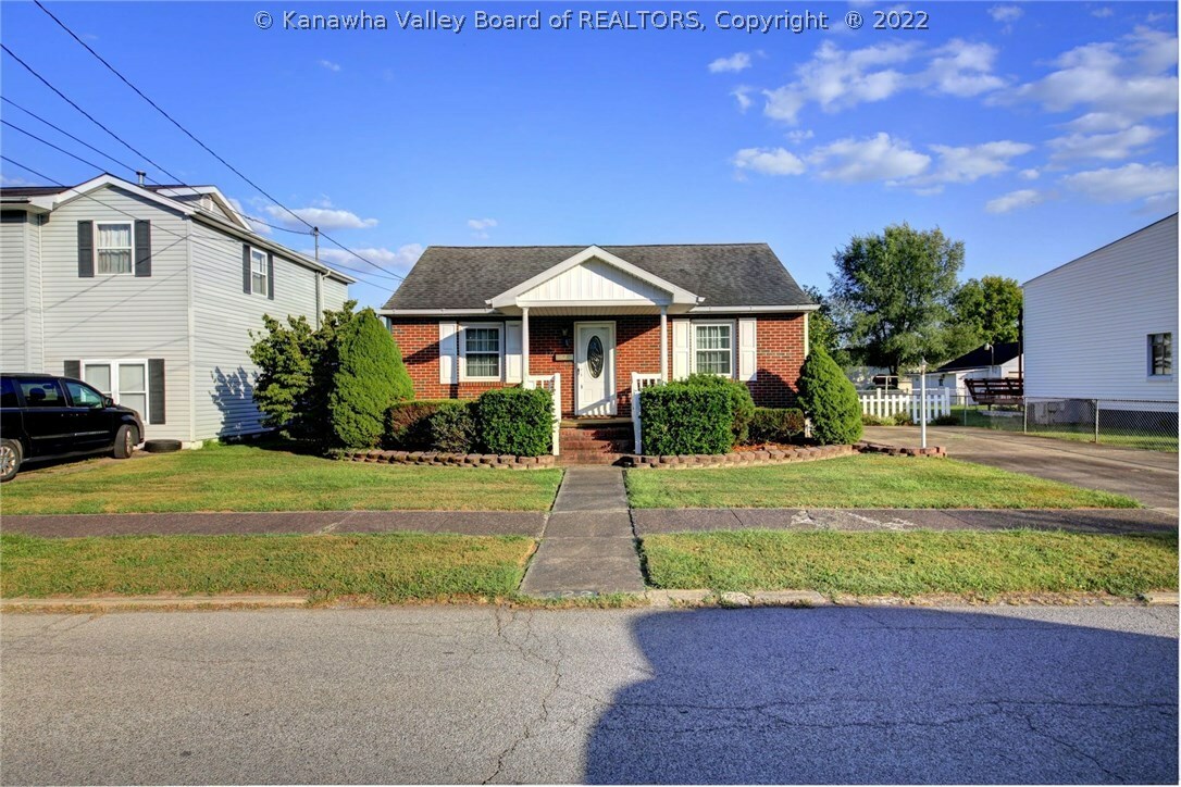 Property Photo: 422 22nd Street WV 25064
