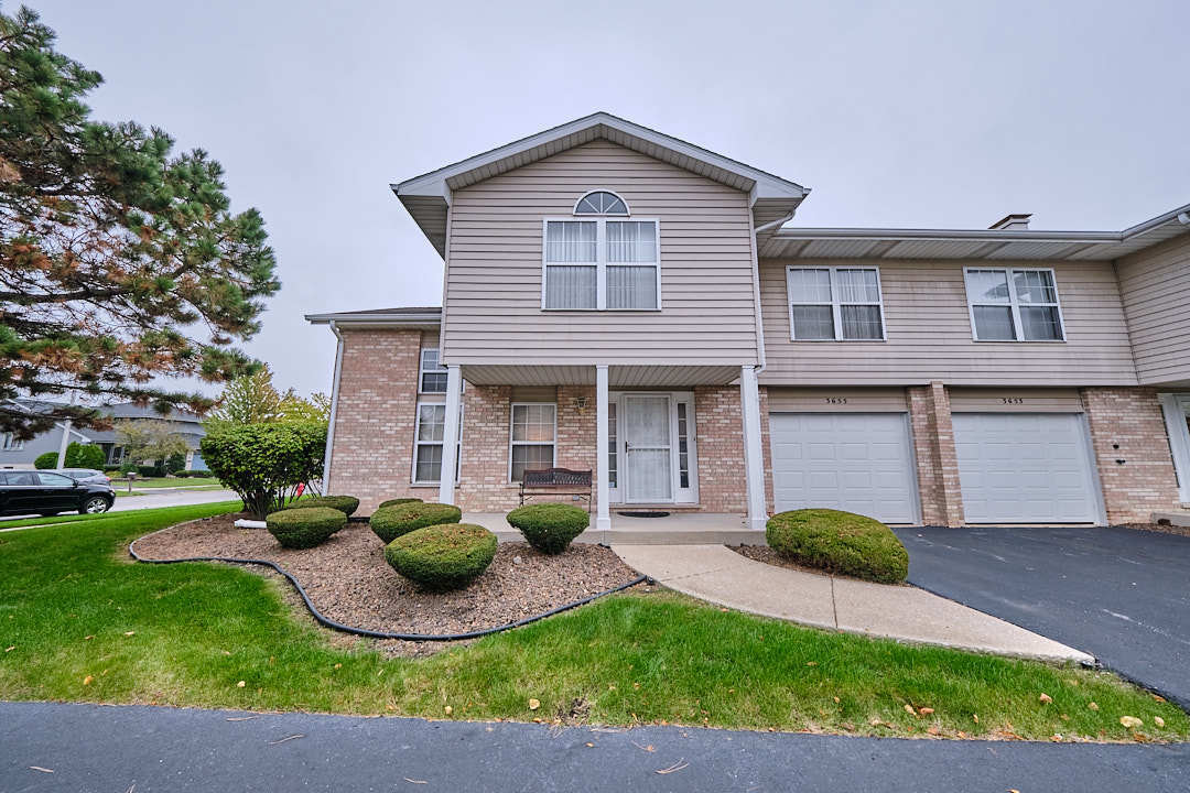 Property Photo: 3655 W Deer Park Drive IL 60803
