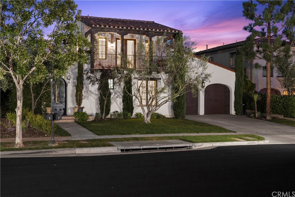 Property Photo:  7 Hidden Pass  CA 92657 