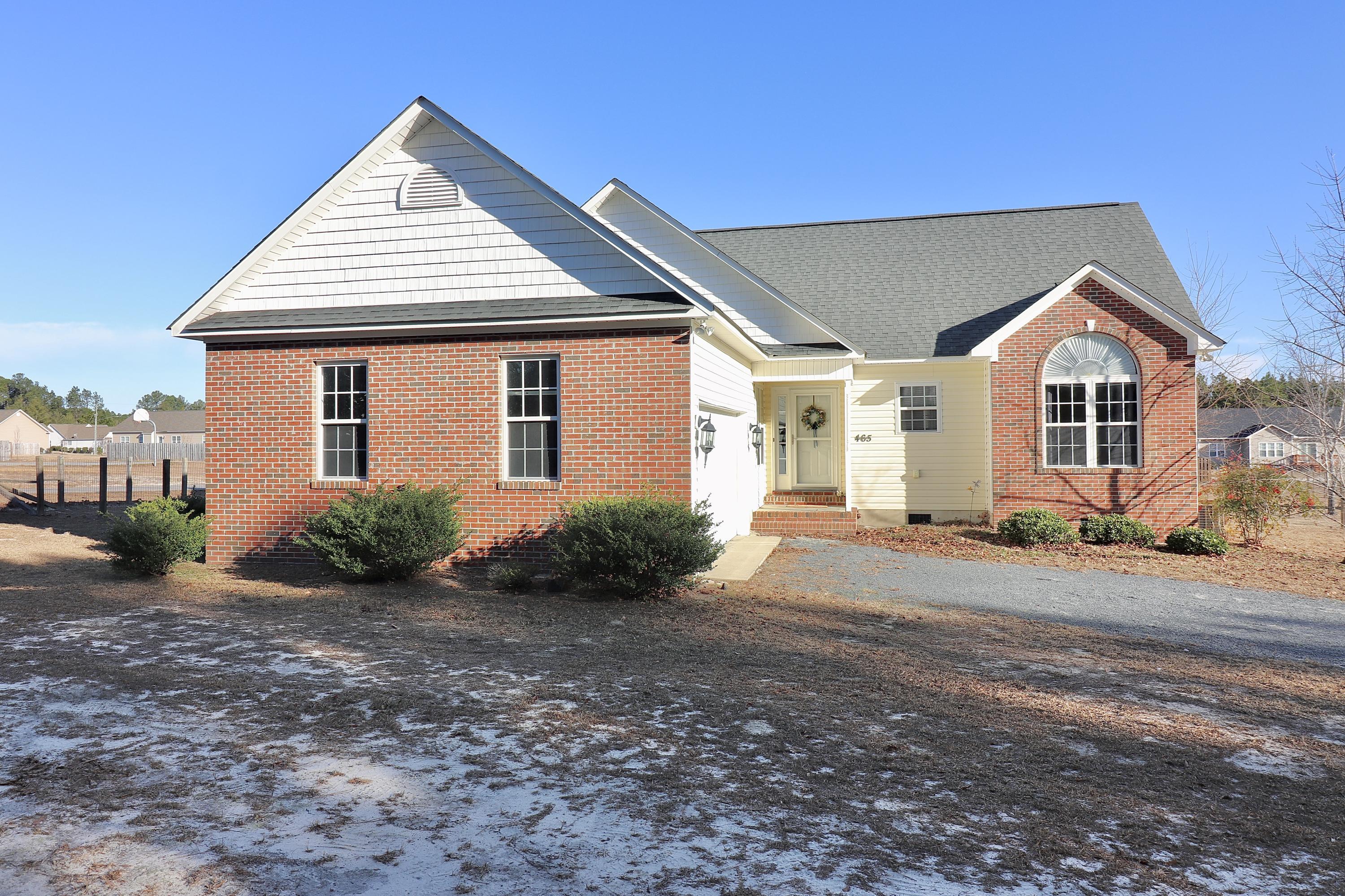 Property Photo: 465 W Denny Avenue NC 28373