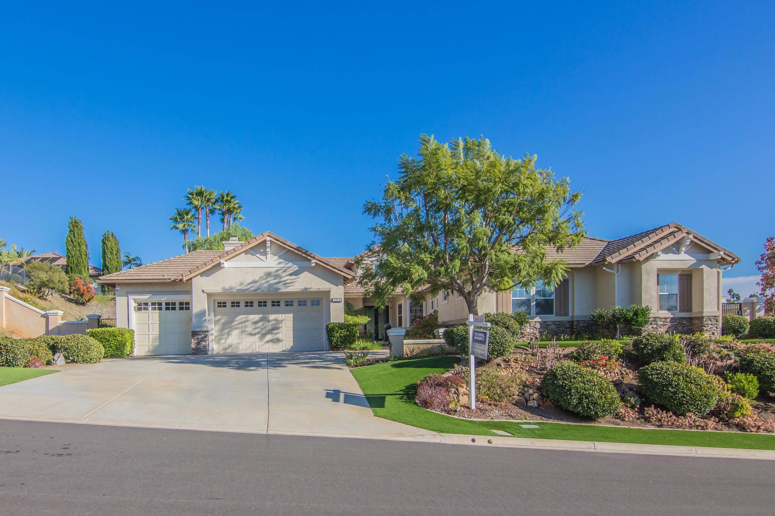 Property Photo: 2264 Villa Verde CA 92029