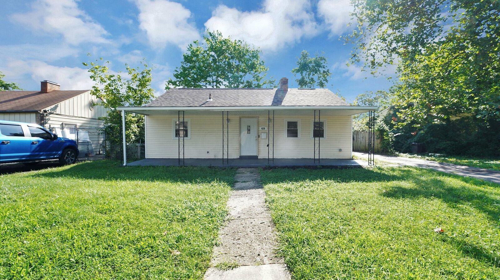 Property Photo:  420 S Hampton S Road  OH 43213 