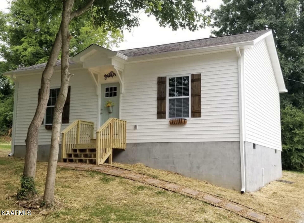 Property Photo:  154 Osborne St  TN 37774 