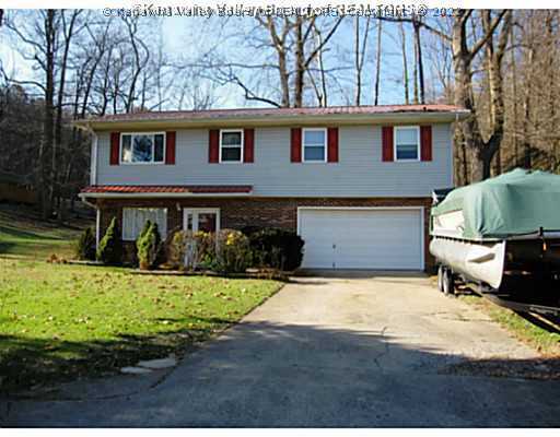 Property Photo: 645 Robinson Rd WV 25177