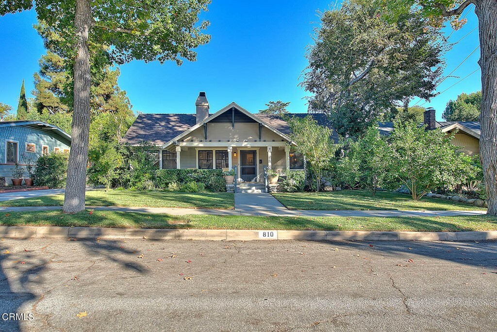 Property Photo:  810 Montrose Avenue  CA 91030 