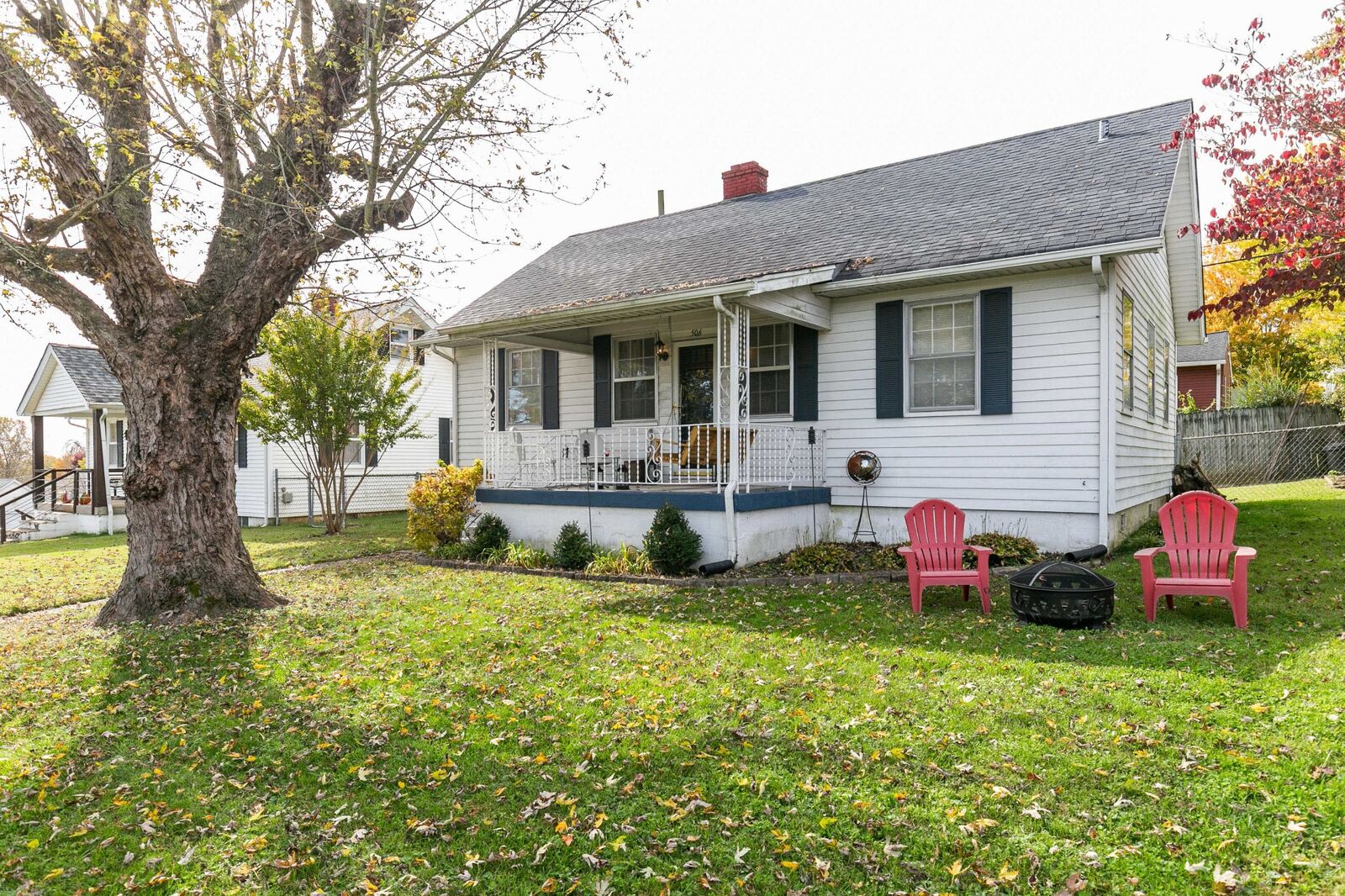 Property Photo: 506 Jones St TN 37138