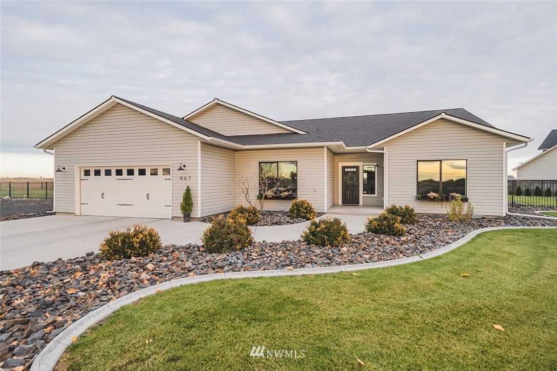 Property Photo: 467 SE M Road WA 98837