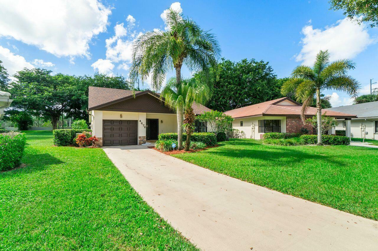 Property Photo:  4672 Boxwood Circle  FL 33436 