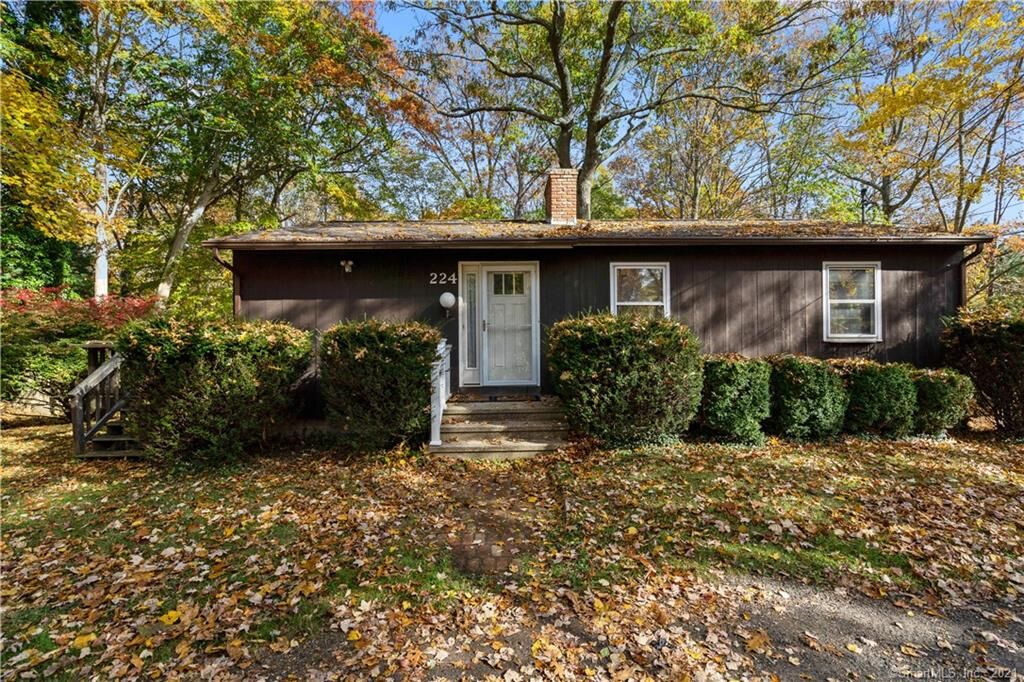Property Photo:  224 Mulberry Point Road  CT 06437 