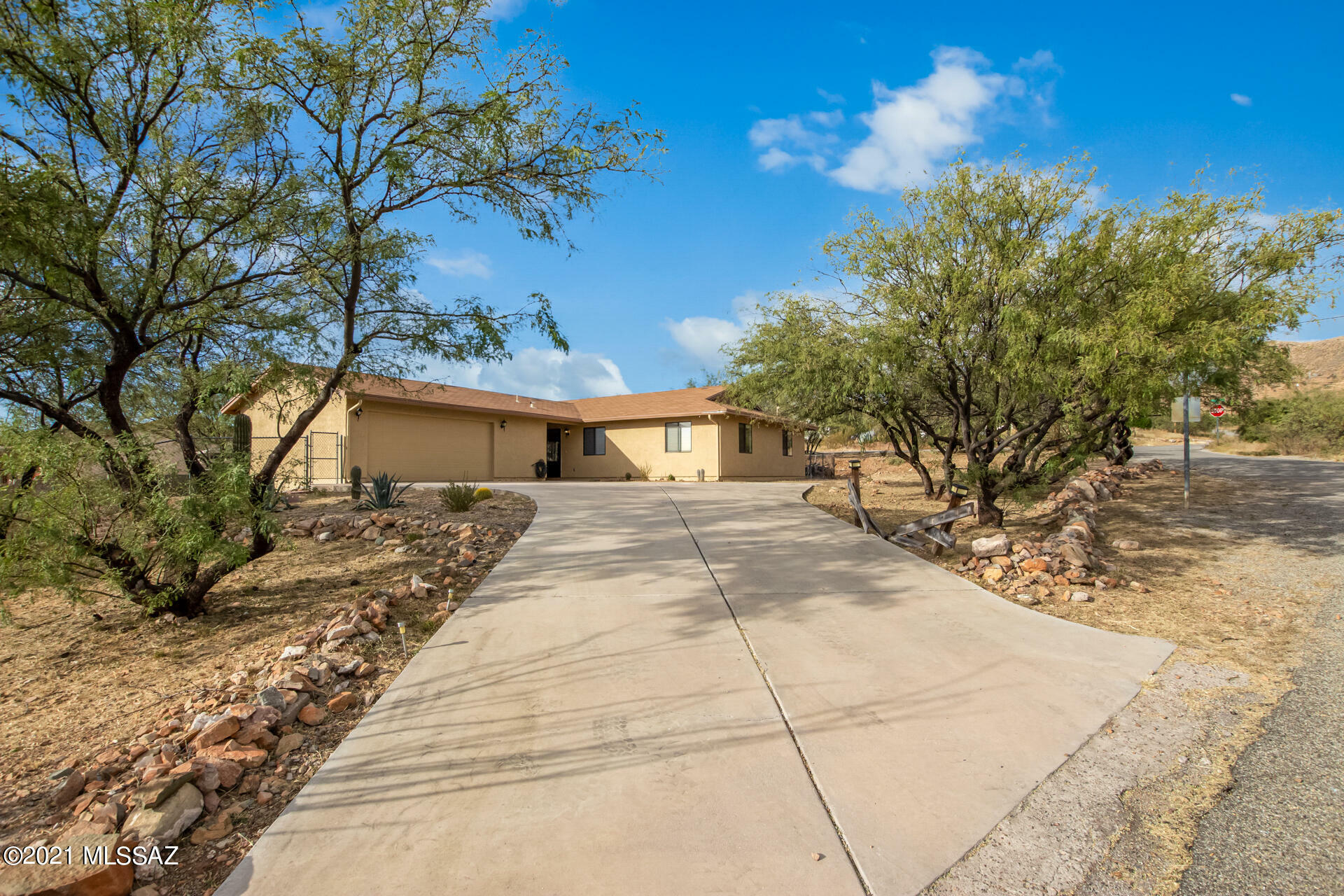 Property Photo:  1380 Camino Faja  AZ 85648 