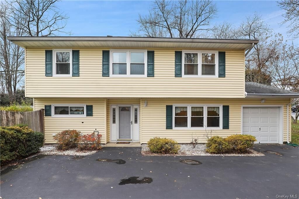 Property Photo: 207 Ravencrest Road NY 10598