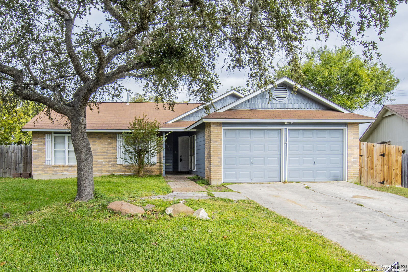 Property Photo:  10438 Shallow Crossing  TX 78109 