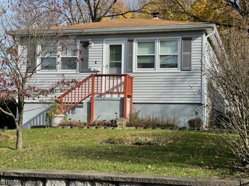 Property Photo:  9 Berkshire Ave  NJ 07801 