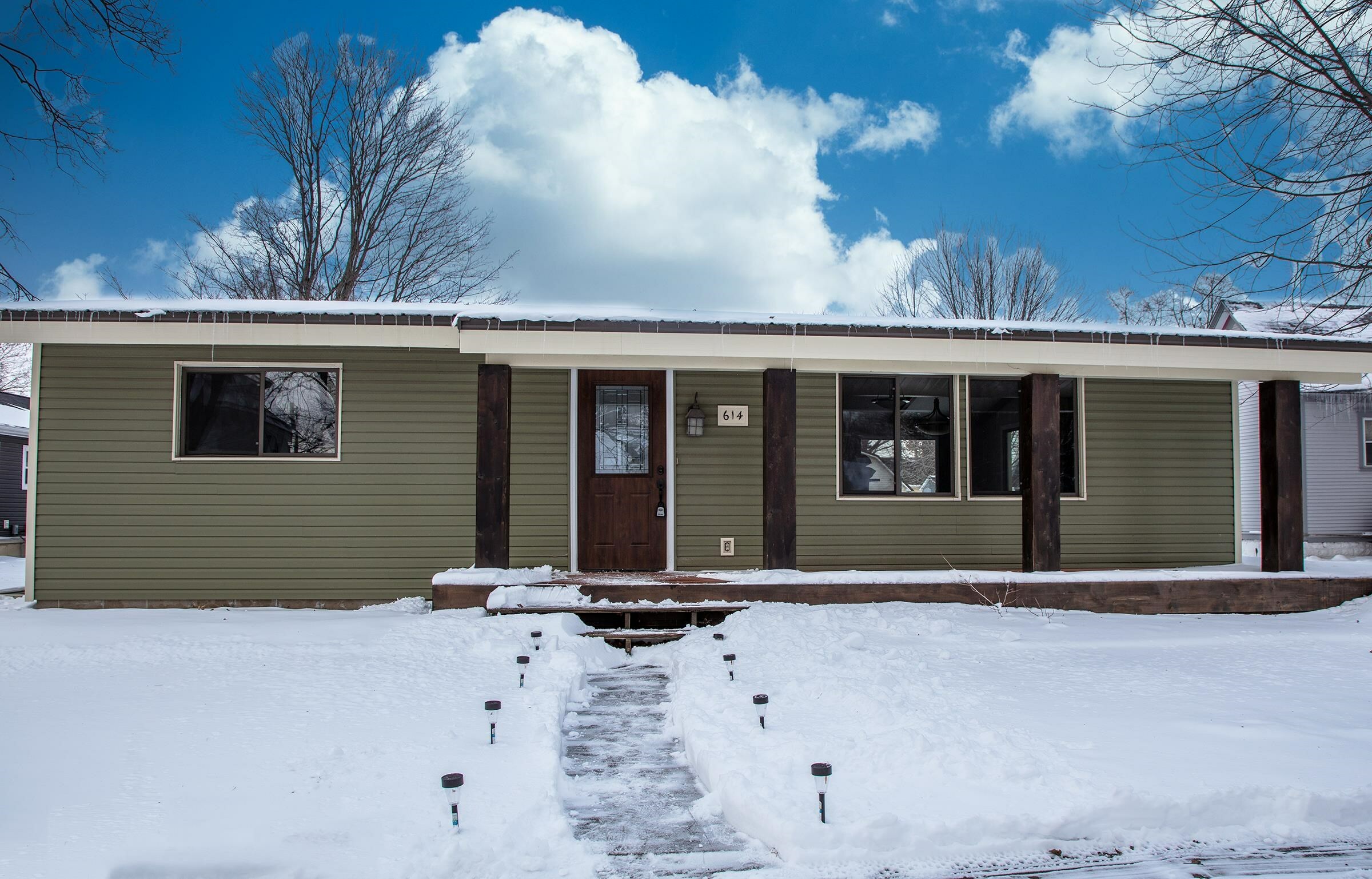 Property Photo:  614 SW 3rd Avenue  IA 50677 