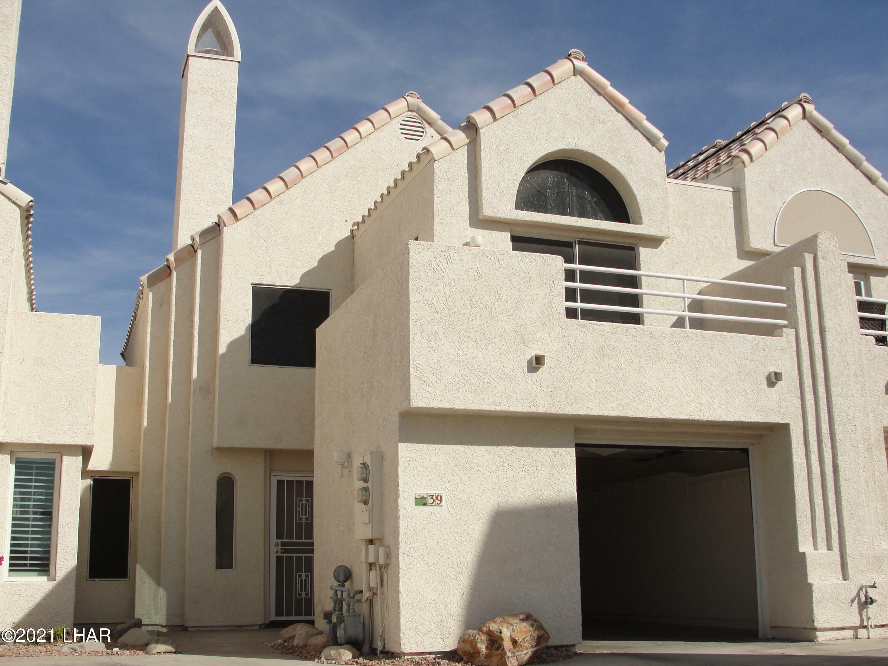 Property Photo:  420 Acoma Blvd 39  AZ 86406 