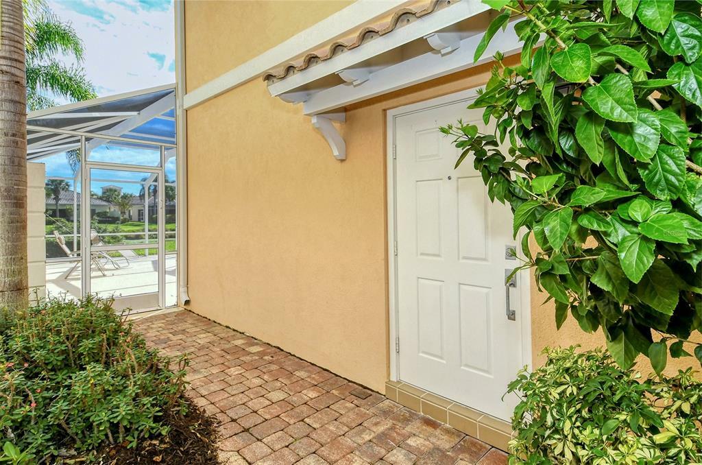 Property Photo:  1813 Burgos Drive  FL 34238 