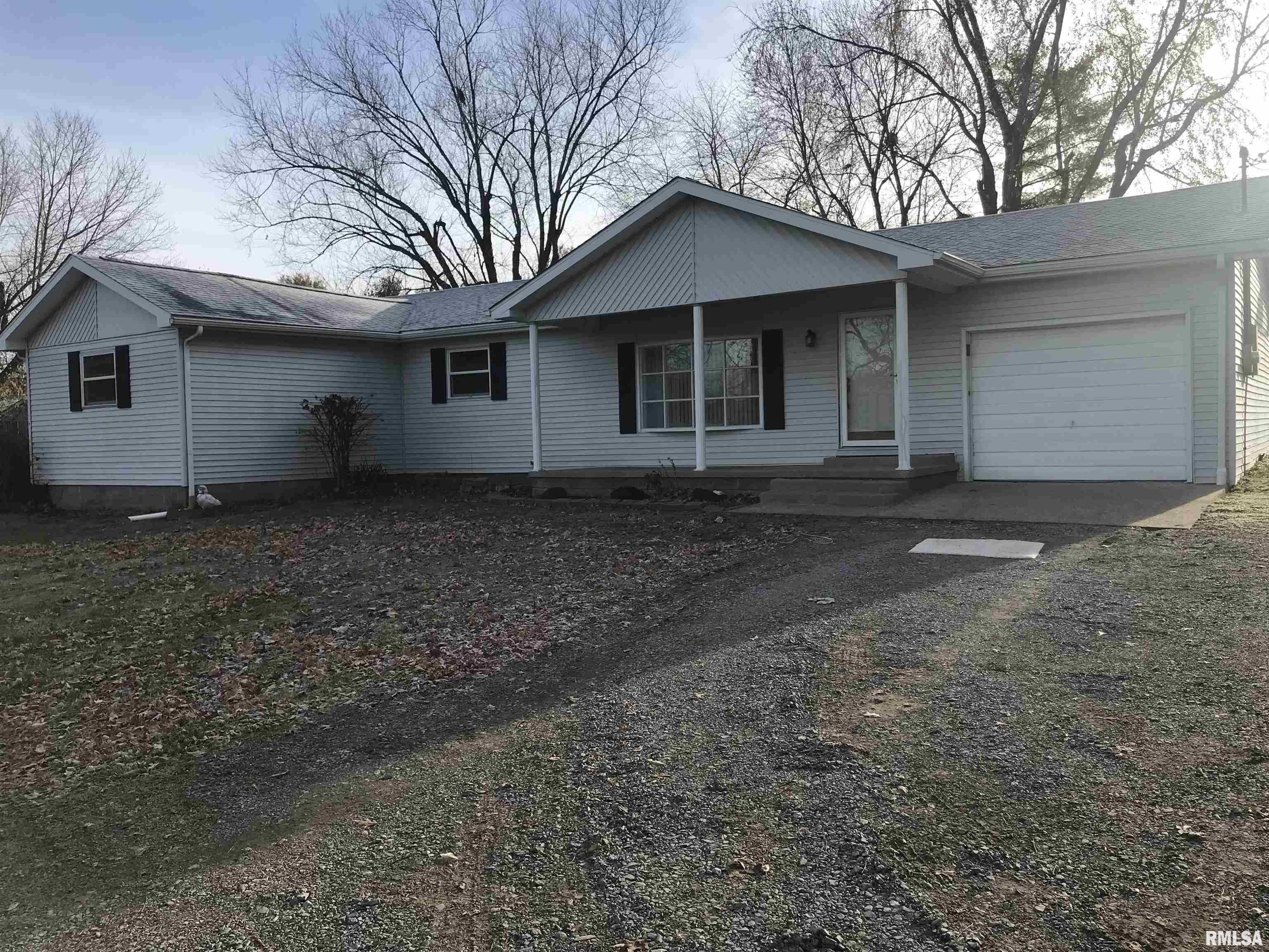 Property Photo: 7500 Route 37 S IL 62959