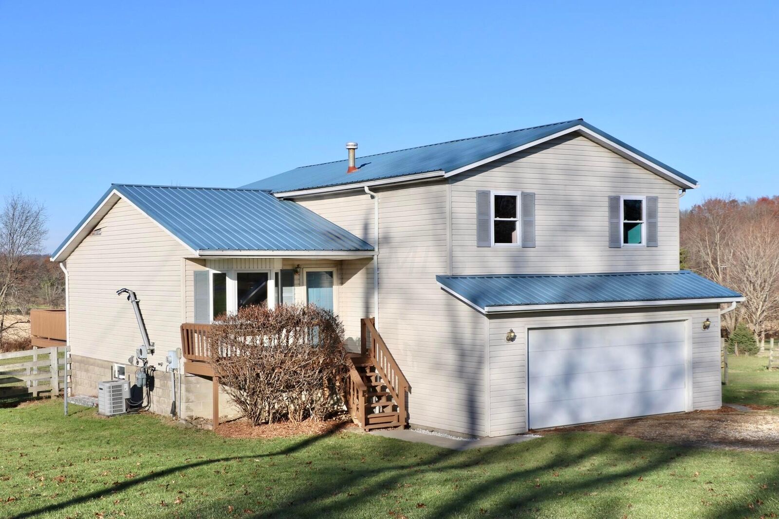 Property Photo: 15841 Lwr Fredericktwn Amity Road OH 43019