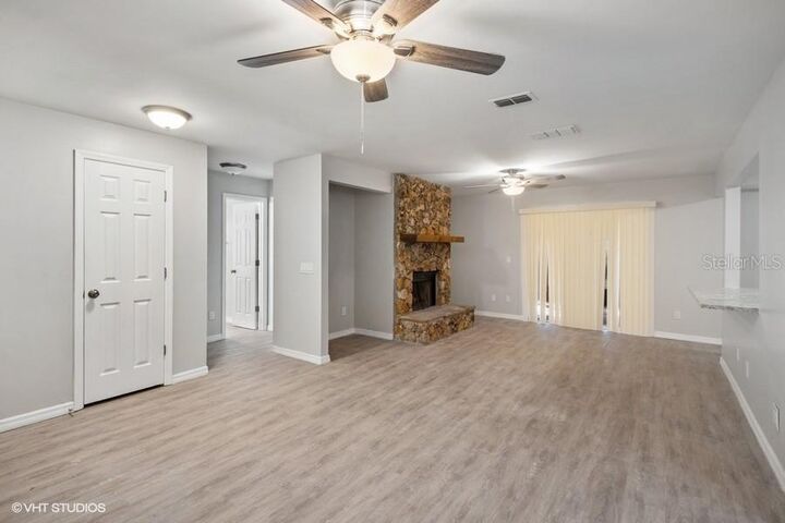 Property Photo:  5518 Shasta Drive  FL 32810 